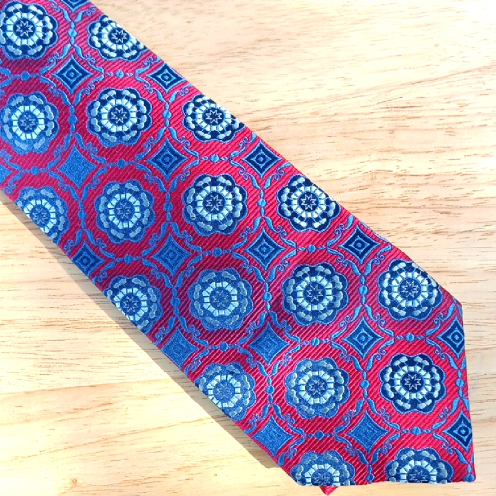 Bruno Piattelli Red and Blue Geometric Tie